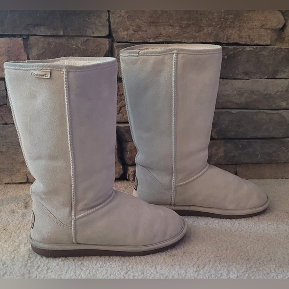 Size 10 Bearpaw Evangeline Silver Gray Suede Lined Women's Boots - Picture 2 of 9